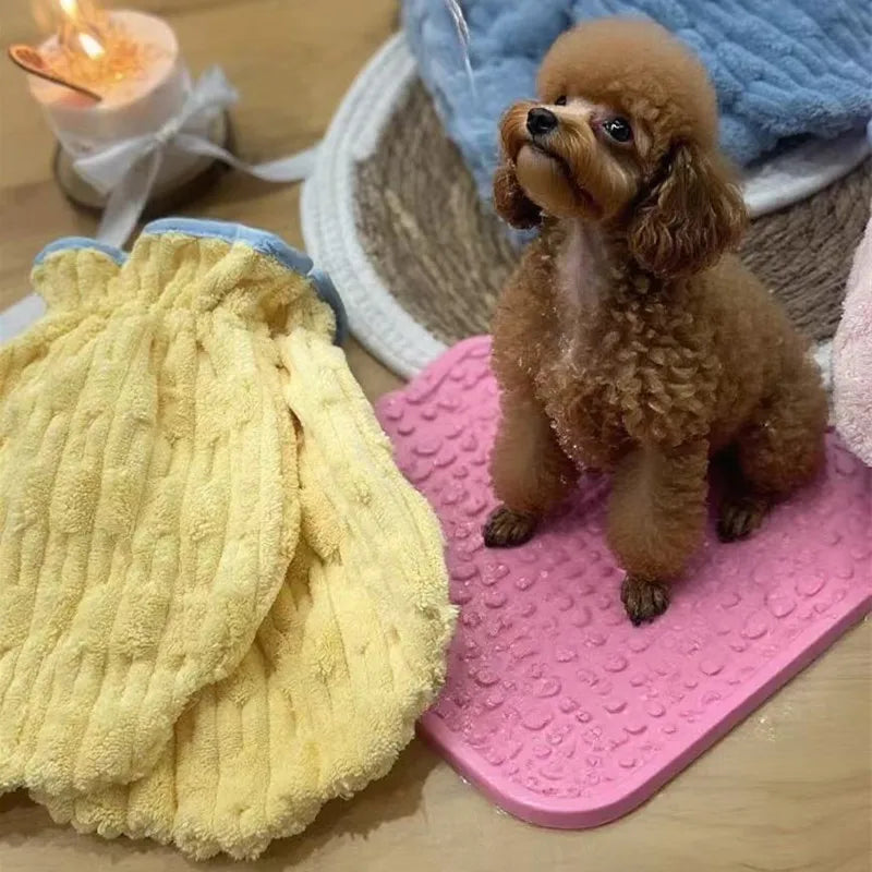 Pet Bath Towels Cat Dog Toy Quick-drying Bath Absorbent Glove Bath Towel Kitten Grooming Self Cleaning Massage Cat Accessories